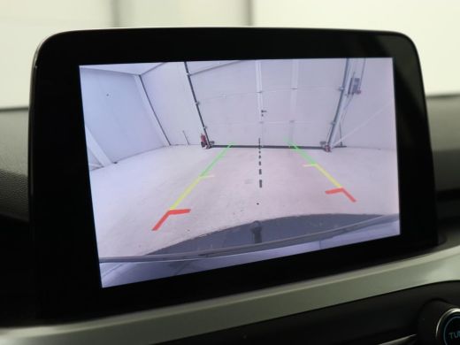 Ford Focus 1.5 EcoBoost Titanium | Trekhaak | Stoel & stuurverwarming | Camera | Carplay | Navigatie | Keyle... ActivLease financial lease