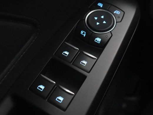 Ford Focus 1.5 EcoBoost Titanium | Trekhaak | Stoel & stuurverwarming | Camera | Carplay | Navigatie | Keyle... ActivLease financial lease