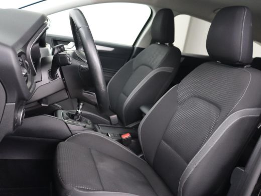 Ford Focus 1.5 EcoBoost Titanium | Trekhaak | Stoel & stuurverwarming | Camera | Carplay | Navigatie | Keyle... ActivLease financial lease