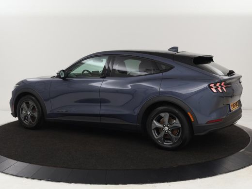 Ford Mustang Mach-E Mach-E Extended RWD 98 kWh | Leder | Stoelverwarming | Adaptive cruise | Camera | Carplay | Keyle... ActivLease financial lease