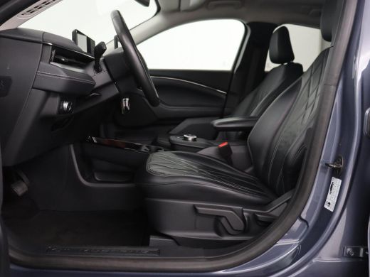 Ford Mustang Mach-E Mach-E Extended RWD 98 kWh | Leder | Stoelverwarming | Adaptive cruise | Camera | Carplay | Keyle... ActivLease financial lease