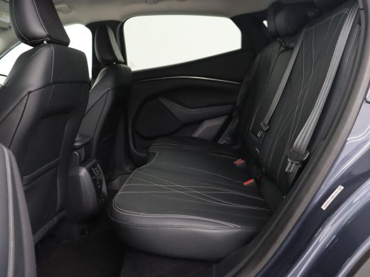 Ford Mustang Mach-E Mach-E Extended RWD 98 kWh | Leder | Stoelverwarming | Adaptive cruise | Camera | Carplay | Keyle... ActivLease financial lease