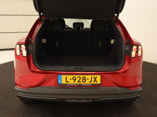 Ford Mustang Mach-E Mach-E RWD 75 kWh | Leder | Stoelverwarming | 360 Camera | Adaptive cruise | B&O Sound | Stuurver... ActivLease financial lease