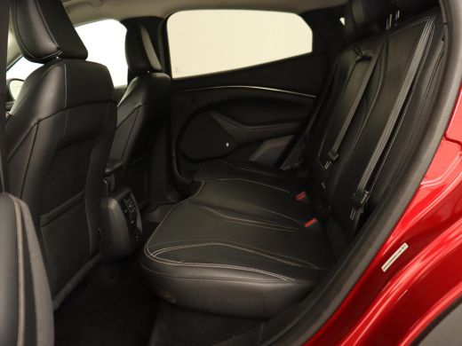 Ford Mustang Mach-E Mach-E RWD 75 kWh | Leder | Stoelverwarming | 360 Camera | Adaptive cruise | B&O Sound | Stuurver... ActivLease financial lease