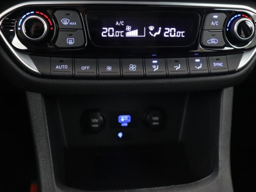 Hyundai i30 1.0 T-GDi MHEV Comfort Smart | Camera | Carplay | Keyless | Full LED | Navigatie | Climate contro... ActivLease financial lease