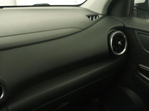 Hyundai Kona 1.6 GDI HEV Fashion | Head-Up | Adaptive cruise | Camera | Carplay | Krell Audio | Keyless | Navi... ActivLease financial lease