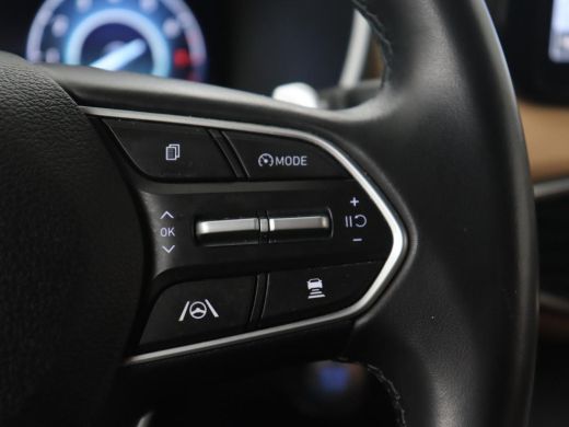 Hyundai Santa Fe 1.6 T-GDI PHEV Comfort Smart Sky | Panoramadak | Leder | Trekhaak | Adaptive cruise | Camera | Kr... ActivLease financial lease