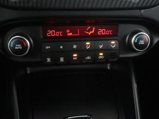 Kia Carens 1.6 GDi ExecutiveLine 7-Persoons | 1e eigenaar | Panoramadak | Leder | Stoel & stuurverwarming | ... ActivLease financial lease