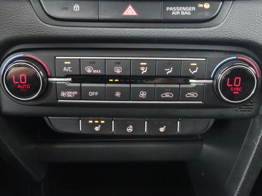 Kia Ceed 1.6 GDI PHEV DynamicPlusLine | Stoel & stuurverwarming | Adaptive cruise | Camera | Carplay | Key... ActivLease financial lease