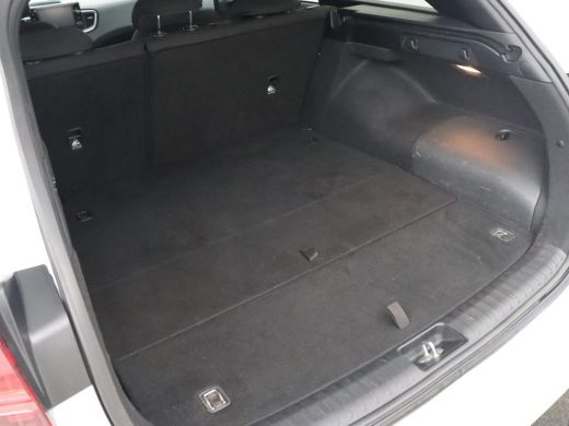 Kia Ceed 1.6 GDI PHEV DynamicPlusLine | Stoel & stuurverwarming | Adaptive cruise | Camera | Carplay | Key... ActivLease financial lease