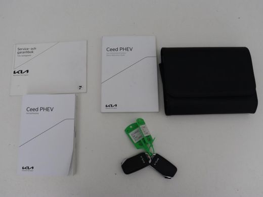 Kia Ceed 1.6 GDI PHEV DynamicPlusLine | Stoel & stuurverwarming | Adaptive cruise | Camera | Carplay | Key... ActivLease financial lease