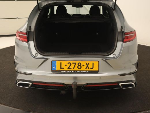 Kia ProCeed 1.5 T-GDI GT-Line | Panoramadak | Trekhaak | Stoel & stuurverwarming | Leder/Alcantara | Adaptive... ActivLease financial lease