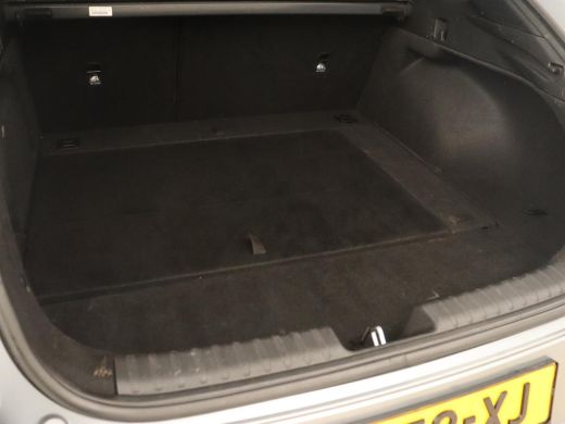 Kia ProCeed 1.5 T-GDI GT-Line | Panoramadak | Trekhaak | Stoel & stuurverwarming | Leder/Alcantara | Adaptive... ActivLease financial lease