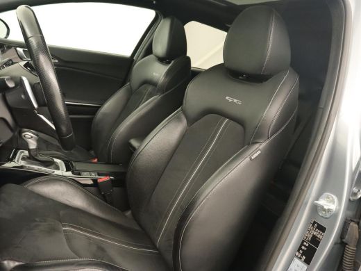 Kia ProCeed 1.5 T-GDI GT-Line | Panoramadak | Trekhaak | Stoel & stuurverwarming | Leder/Alcantara | Adaptive... ActivLease financial lease