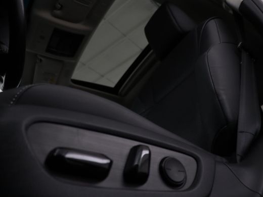 Lexus ES 300h Comfort Line | Schuifdak | Leder | Stoelverwarming | Adaptive cruise | Carplay | Camera | Me... ActivLease financial lease