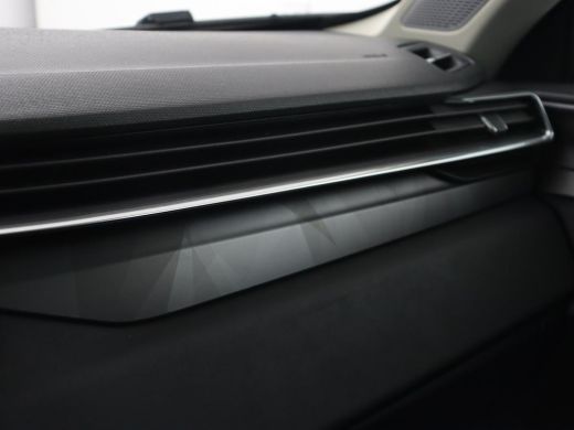 Lynk & Co 01 1.5 Plug In | Panoramadak | Infinity by Harman | Camera | Adaptive cruise | Stoelverwarming | Car... ActivLease financial lease