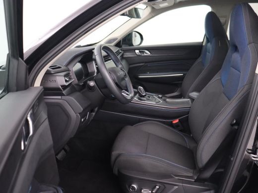 Lynk & Co 01 1.5 Plug In | Panoramadak | Infinity by Harman | Camera | Adaptive cruise | Stoelverwarming | Car... ActivLease financial lease