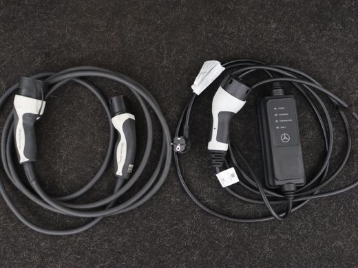 Mercedes-Benz A-Klasse 250e AMG Limited | Carplay | Stoelverwarming | Camera | Leder/Alcantara | Navigatie | Park Assist... ActivLease financial lease