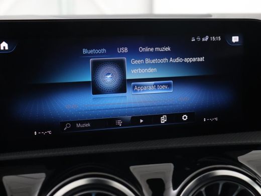 Mercedes-Benz A-Klasse 250e AMG Limited | Carplay | Stoelverwarming | Camera | Leder/Alcantara | Navigatie | Park Assist... ActivLease financial lease