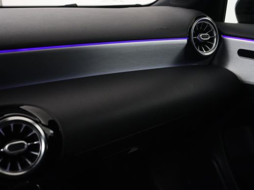 Mercedes-Benz A-Klasse 250e AMG Limited | Carplay | Stoelverwarming | Camera | Leder/Alcantara | Navigatie | Park Assist... ActivLease financial lease