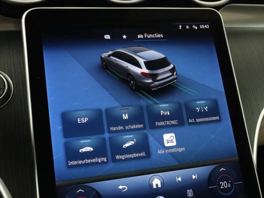 Mercedes-Benz C-Klasse 200 Launch Edition Luxury Line | Panoramadak | Trekhaak | Leder | Stoelverwarming | Carplay | Cam... ActivLease financial lease