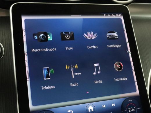 Mercedes-Benz C-Klasse 200 Launch Edition Luxury Line | Panoramadak | Trekhaak | Leder | Stoelverwarming | Carplay | Cam... ActivLease financial lease