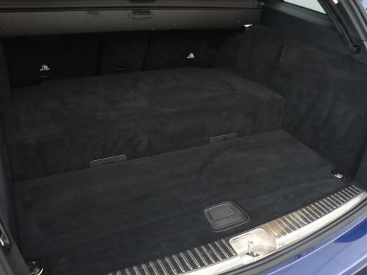 Mercedes-Benz C-Klasse 300de AMG | Trekhaak | Stoelverwarming | Carplay | Leder/Alcantara | Full LED | Navigatie | Camer... ActivLease financial lease