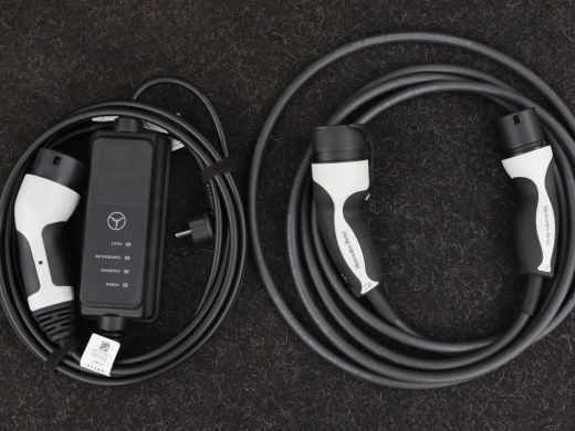 Mercedes-Benz C-Klasse 300de AMG | Trekhaak | Stoelverwarming | Carplay | Leder/Alcantara | Full LED | Navigatie | Camer... ActivLease financial lease