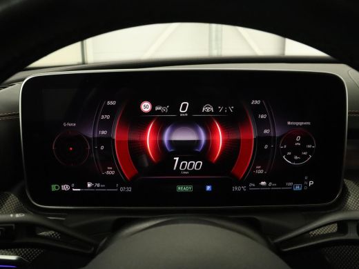 Mercedes-Benz C-Klasse 300e AMG Line | Panoramadak | Trekhaak | 360 Camera | Leder | Stoelverwarming | Adaptive cruise |... ActivLease financial lease