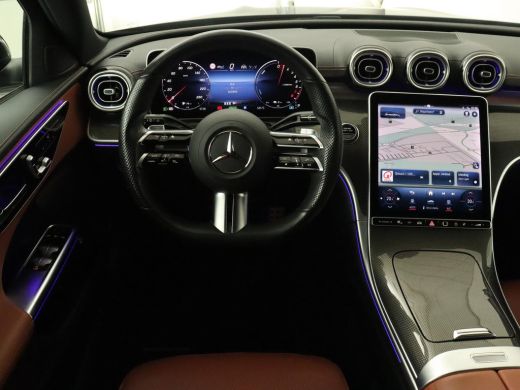 Mercedes-Benz C-Klasse 300e AMG Line | Panoramadak | Trekhaak | 360 Camera | Leder | Stoelverwarming | Adaptive cruise |... ActivLease financial lease