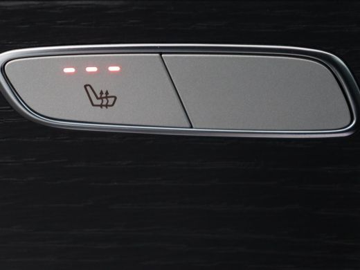 Mercedes-Benz C-Klasse 300e AMG Night | Stoelverwarming | Carplay | Leder/Alcantara | Camera | Navigatie | Park Assist |... ActivLease financial lease