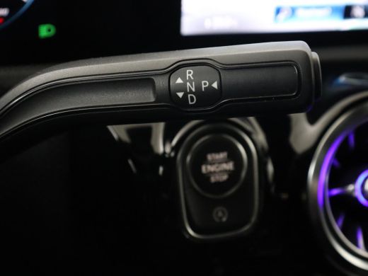 Mercedes-Benz CLA 180 AMG | Carplay | Stoelverwarming | Camera | Navigatie | Leder/Alcantara | Sfeerverlichting | P... ActivLease financial lease