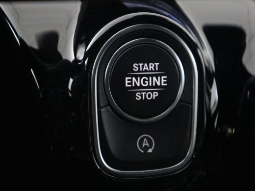 Mercedes-Benz CLA 180 AMG | Carplay | Stoelverwarming | Camera | Navigatie | Leder/Alcantara | Sfeerverlichting | P... ActivLease financial lease