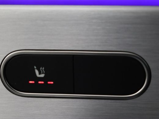 Mercedes-Benz CLA 180 AMG | Carplay | Stoelverwarming | Camera | Navigatie | Leder/Alcantara | Sfeerverlichting | P... ActivLease financial lease