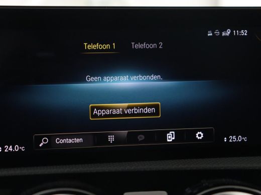 Mercedes-Benz CLA 200 AMG | Stoelverwarming | Camera | Leder/Alcantara | Sfeerverlichting | Park Assist | Full LED ... ActivLease financial lease