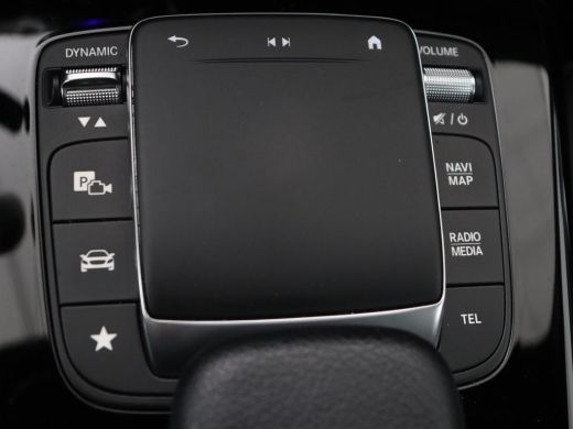 Mercedes-Benz CLA 200 AMG | Stoelverwarming | Camera | Leder/Alcantara | Sfeerverlichting | Park Assist | Full LED ... ActivLease financial lease