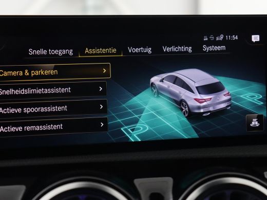 Mercedes-Benz CLA 200 AMG | Stoelverwarming | Camera | Leder/Alcantara | Sfeerverlichting | Park Assist | Full LED ... ActivLease financial lease