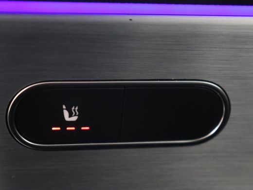 Mercedes-Benz CLA 200 AMG | Stoelverwarming | Camera | Leder/Alcantara | Sfeerverlichting | Park Assist | Full LED ... ActivLease financial lease