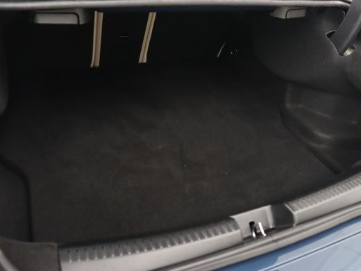 Mercedes-Benz CLA 250e Luxury Line | Leder | Trekhaak | Carplay | Stoelverwarming | Widescreen | Camera | Stuurverw... ActivLease financial lease