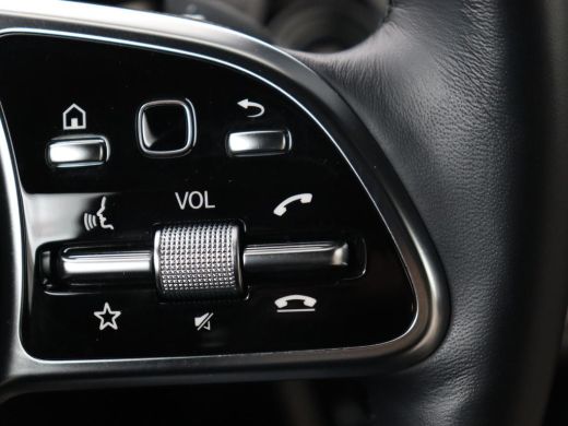 Mercedes-Benz CLA 250e Luxury Line | Leder | Trekhaak | Carplay | Stoelverwarming | Widescreen | Camera | Stuurverw... ActivLease financial lease