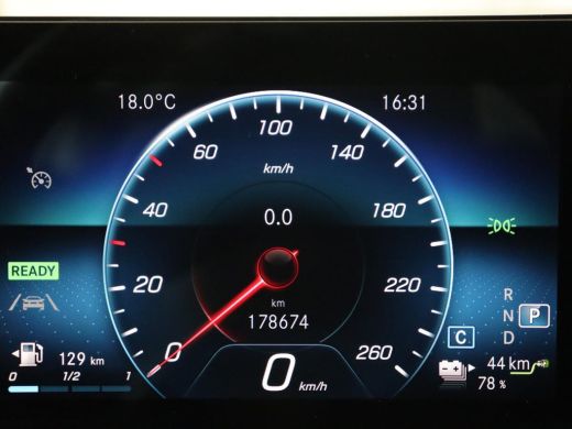 Mercedes-Benz CLA Shooting Brake 250e Urban | Carplay | Park Assist | Navigatie | Camera | DAB | Half leder | Full ... ActivLease financial lease