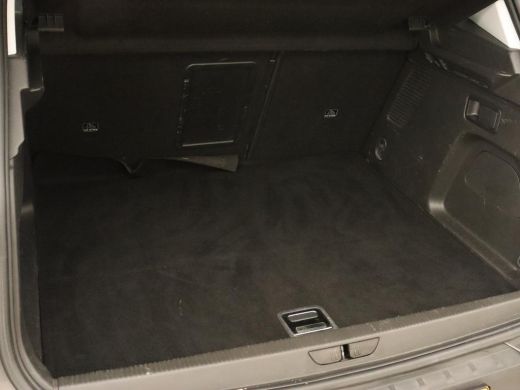 Opel Grandland X 1.6 Turbo Hybrid4 Business Elegance | Trekhaak | Stoelverwarming | Keyless | 360 Camera | Half le... ActivLease financial lease