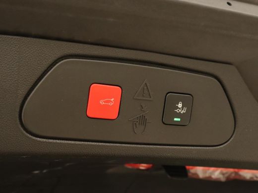 Opel Grandland X 1.6 Turbo Hybrid4 Business Elegance | Trekhaak | Stoelverwarming | Keyless | 360 Camera | Half le... ActivLease financial lease