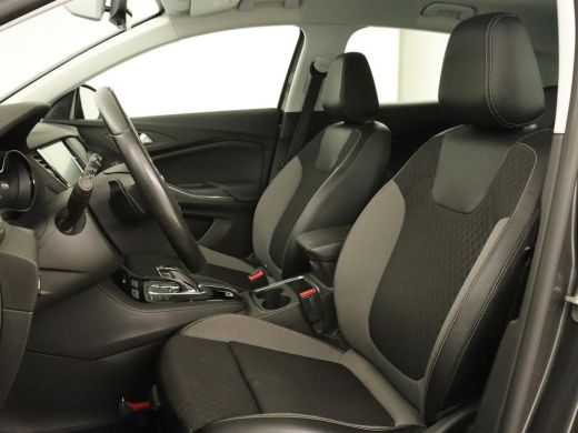 Opel Grandland X 1.6 Turbo Hybrid4 Business Elegance | Trekhaak | Stoelverwarming | Keyless | 360 Camera | Half le... ActivLease financial lease