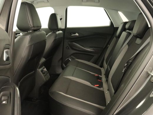 Opel Grandland X 1.6 Turbo Hybrid4 Business Elegance | Trekhaak | Stoelverwarming | Keyless | 360 Camera | Half le... ActivLease financial lease