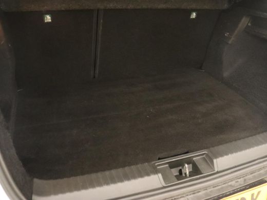 Renault Captur 1.6 E-Tech Hybrid 145 Intens | Automaat | Carplay | PHEV | Half leder | Adaptive cruise | Climate... ActivLease financial lease