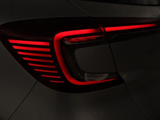 Renault Captur 1.6 E-Tech Hybrid 145 Intens | Automaat | Carplay | PHEV | Half leder | Adaptive cruise | Climate... ActivLease financial lease