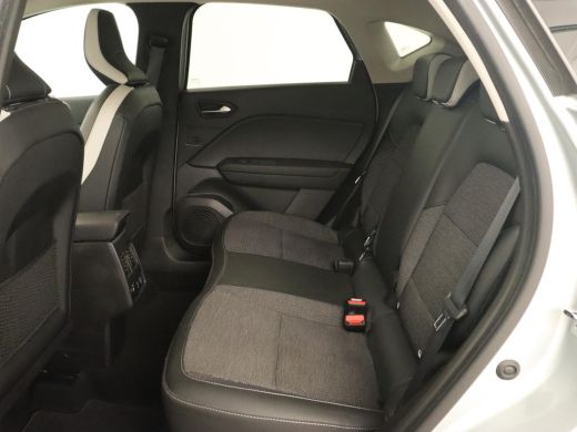 Renault Captur 1.6 E-Tech Hybrid 145 Intens | Automaat | Carplay | PHEV | Half leder | Adaptive cruise | Climate... ActivLease financial lease