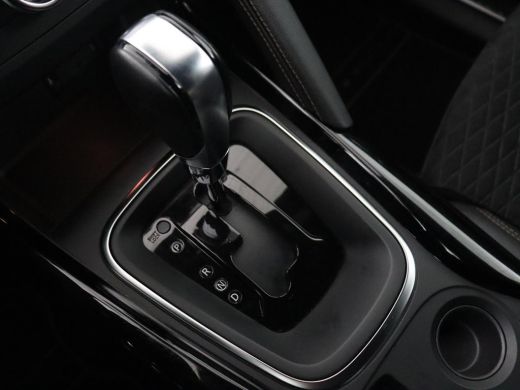 Renault Kadjar 1.3 TCe Black Edition | Trekhaak | Stoelverwarming | Adaptive cruise | Leder/Alcantara | Camera |... ActivLease financial lease