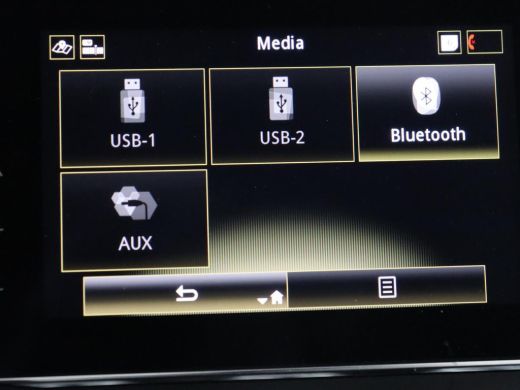 Renault Kadjar 1.3 TCe Black Edition | Trekhaak | Stoelverwarming | Adaptive cruise | Leder/Alcantara | Camera |... ActivLease financial lease